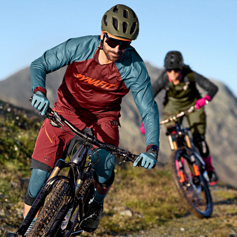 Abbigliamento da mountain bike DYNAFIT per lo sport di resistenza in  montagna